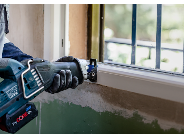 List Bosch za sabljasto žago EXPERT ‘Window Demolition’ S 956 DHM, Pakiranje: 10kos, 150mm, 6TPI, za Aluminij, Les, 2608900386